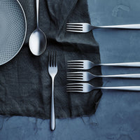 Hannah Antico Flatware 5 Piece Setting