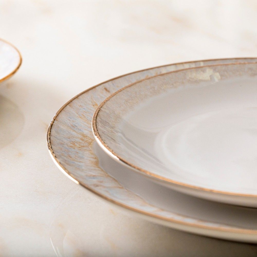 Taormina Dinnerware White & Gold