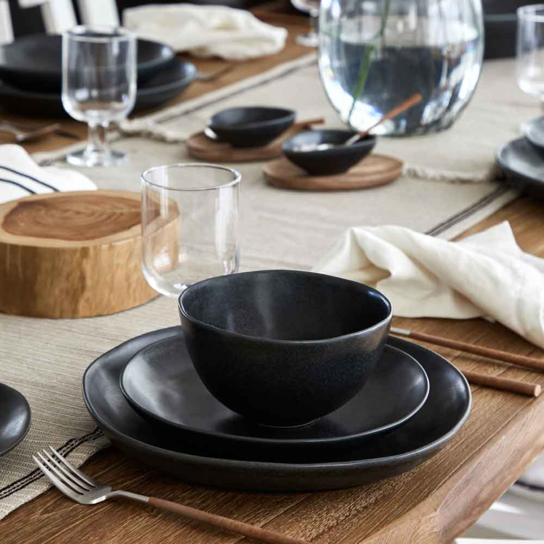 Livia Dinnerware Matte Black