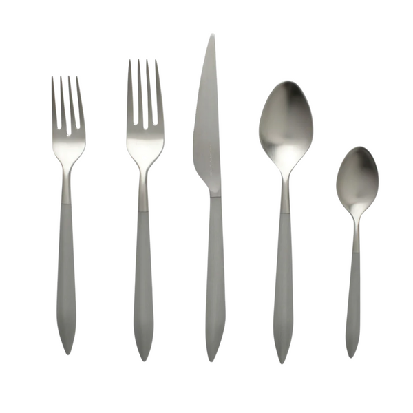 Made with a stainless steel finish, this 5 piece flatware set has light grey handles. 