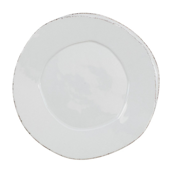 Light grey dinner plate made of stoneware.