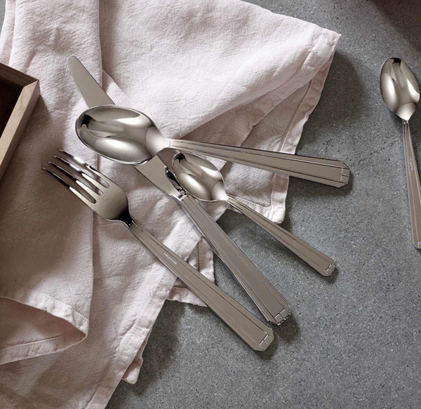Normandy Flatware 5 Piece Set