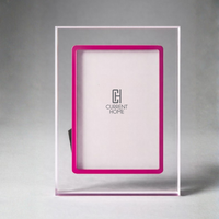 Prisma Lip Frame - Fuschia