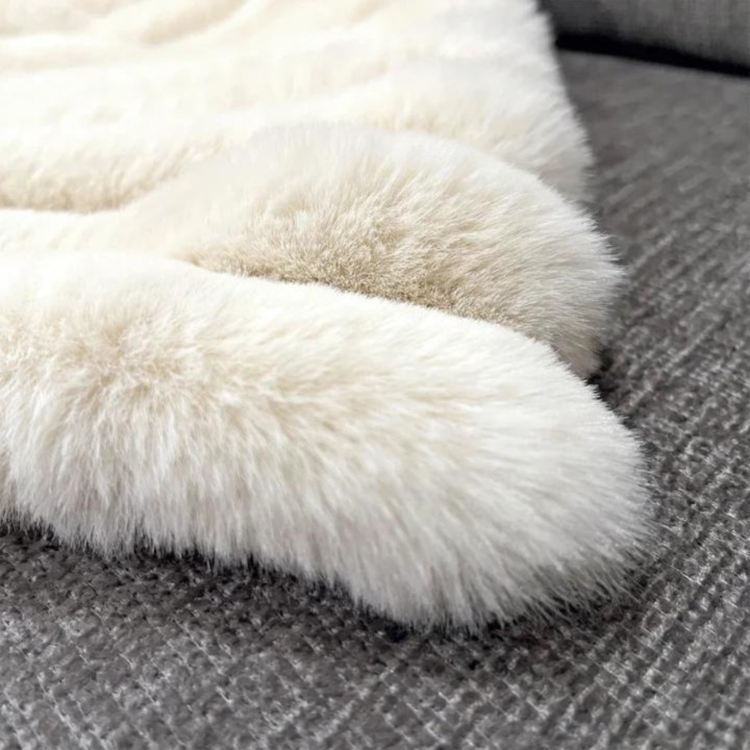 Puffy Faux Fur Throw Vanilla.