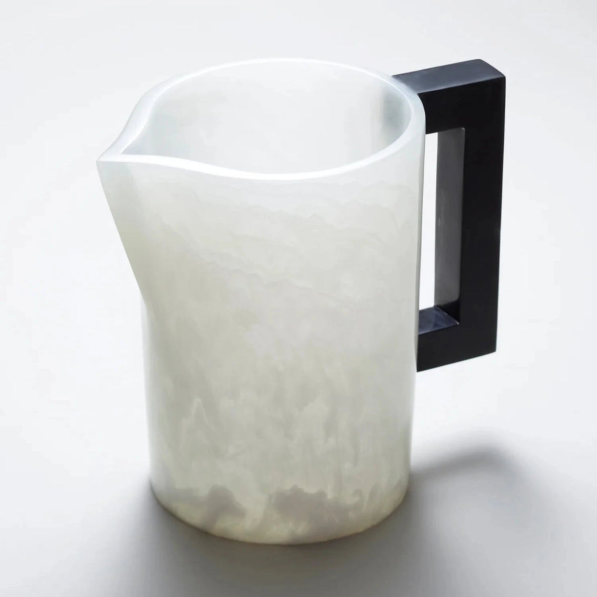 Pearl's Pitcher White with Charcoal Handle