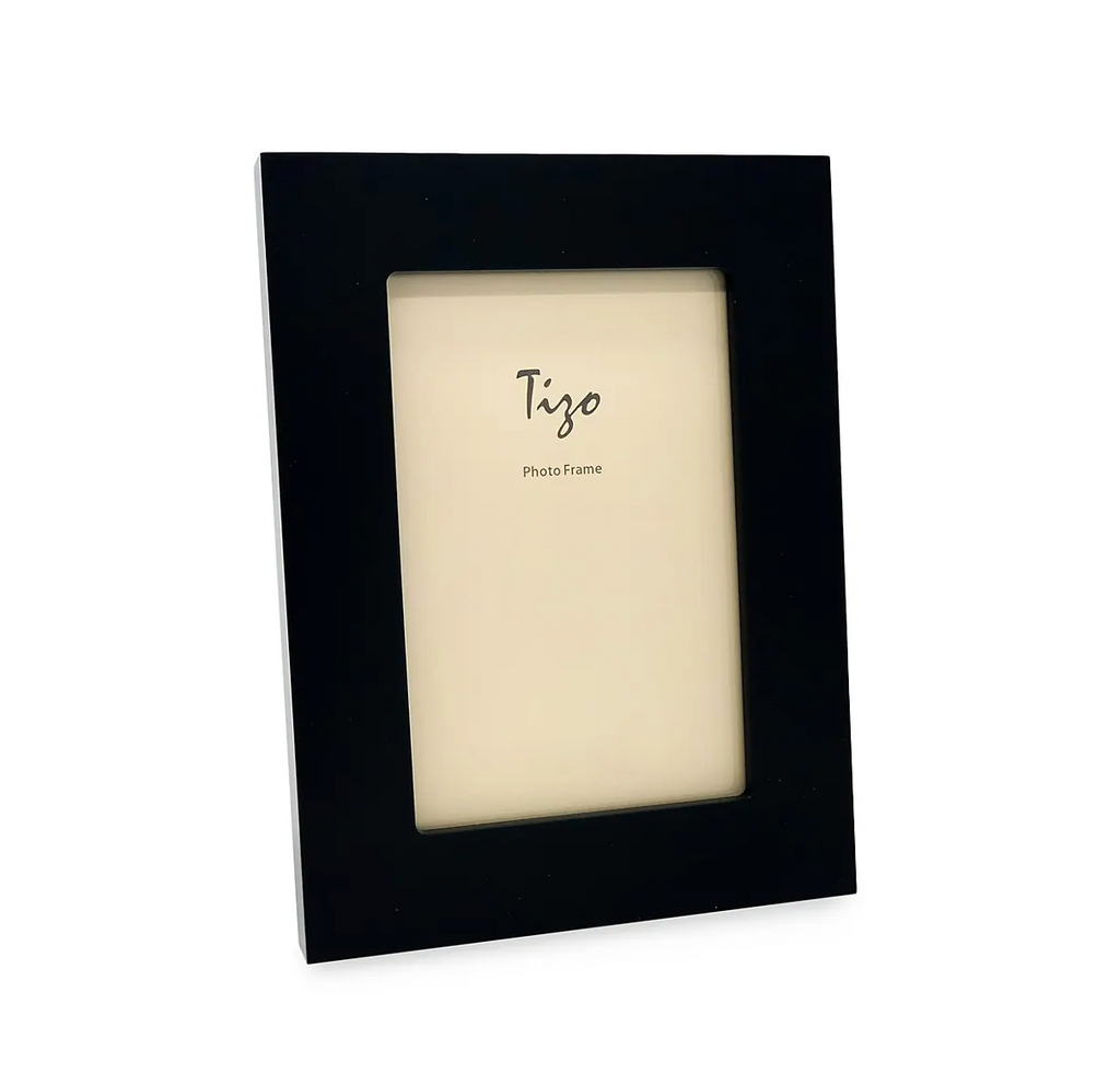 MATTE LIP FRAME SOLID BLACK Matte Lip Frame Solid Black 5x7