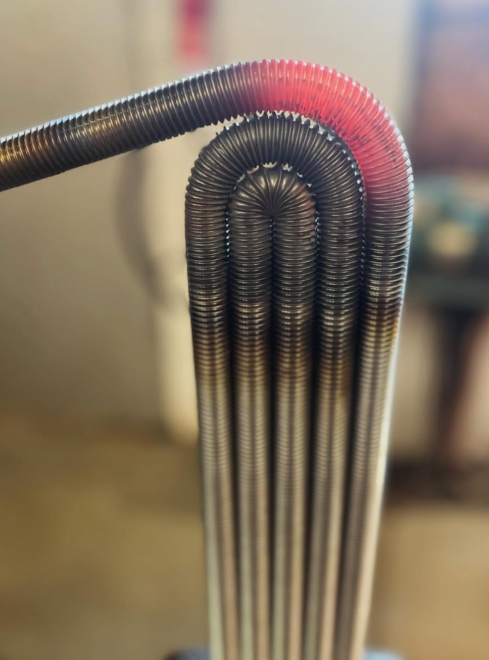 Heater Vase - Black Splash