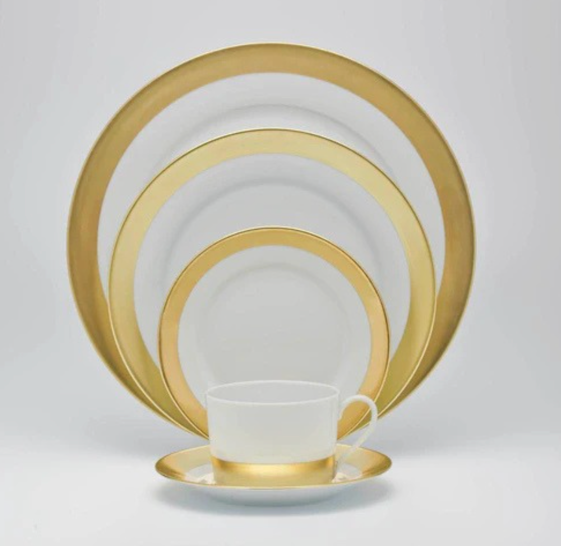 Danielle Gold Dinnerware
