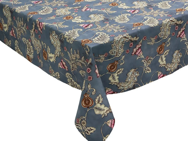 Tablecloths & Runners