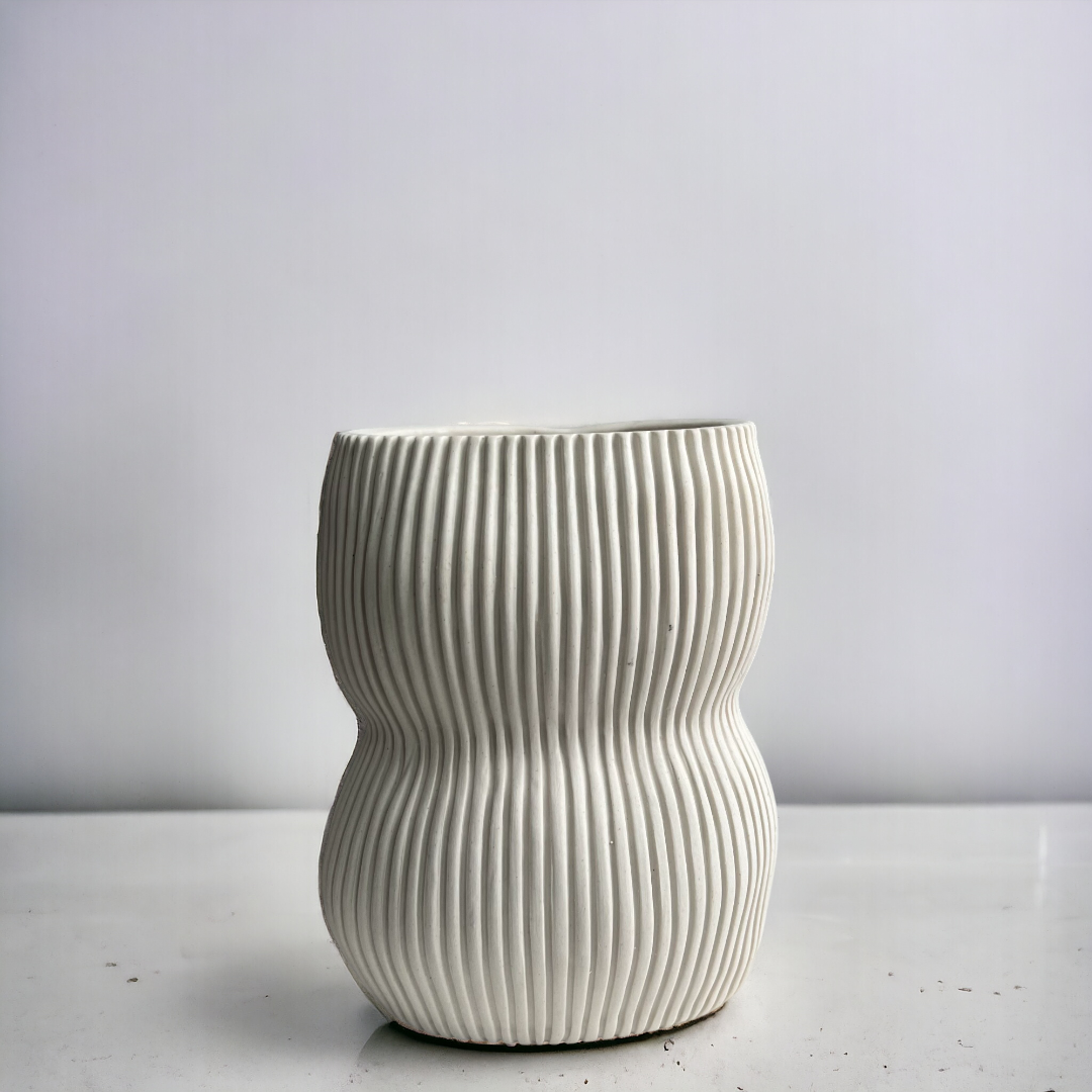 Curvy Oval Vase White -