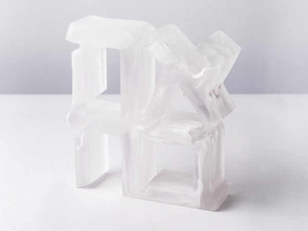 Sculptures & Objects