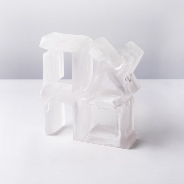 Ahava Sculpture white. 