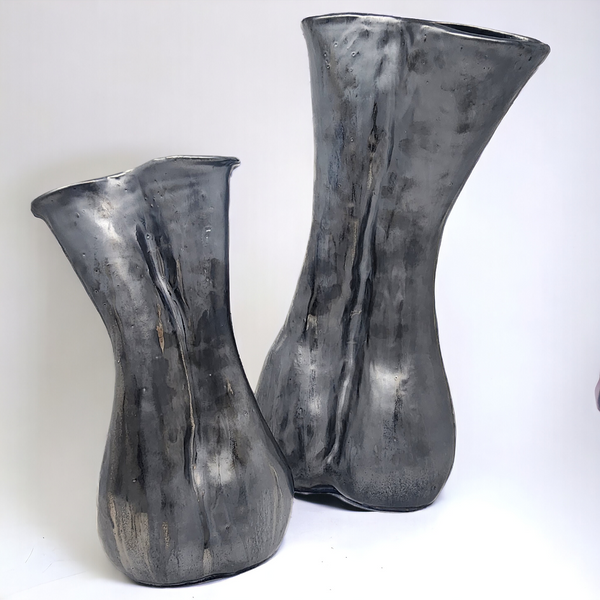 Alluring Metallic Black Vase