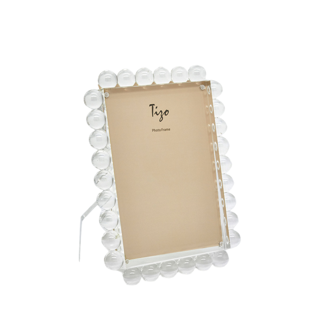 Lucite Bubble Frame Clear 5 x 7".