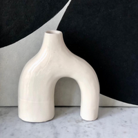 Cob Vase - White.