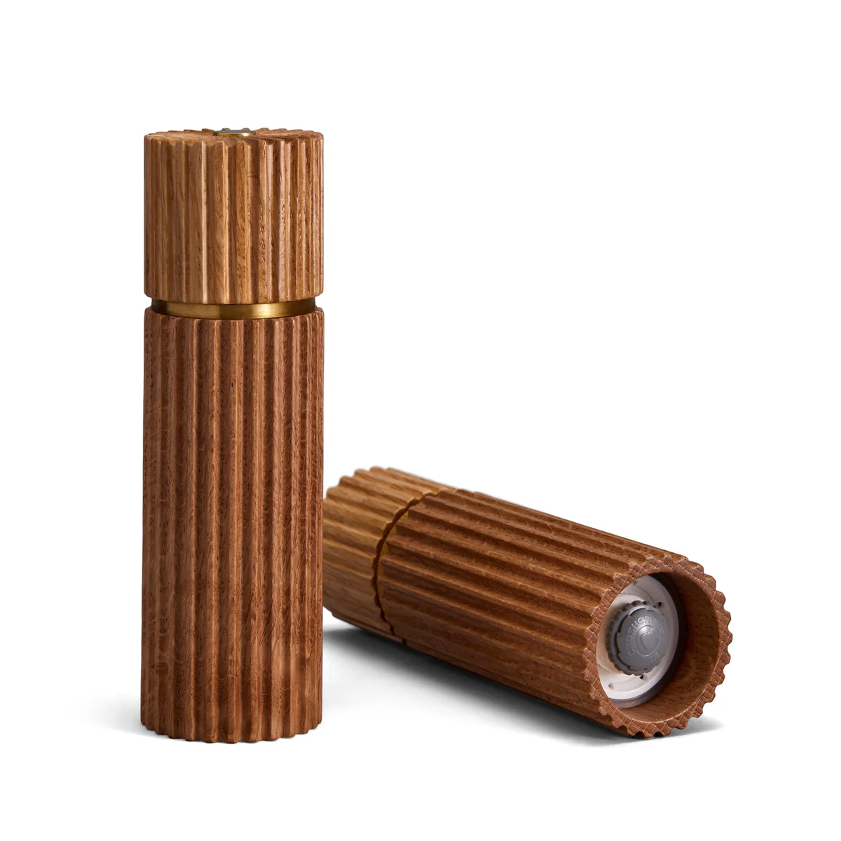 Ionic Salt & Pepper Mill Set Natural Oak