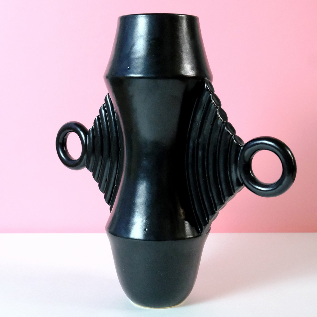 Dune Vase black. 