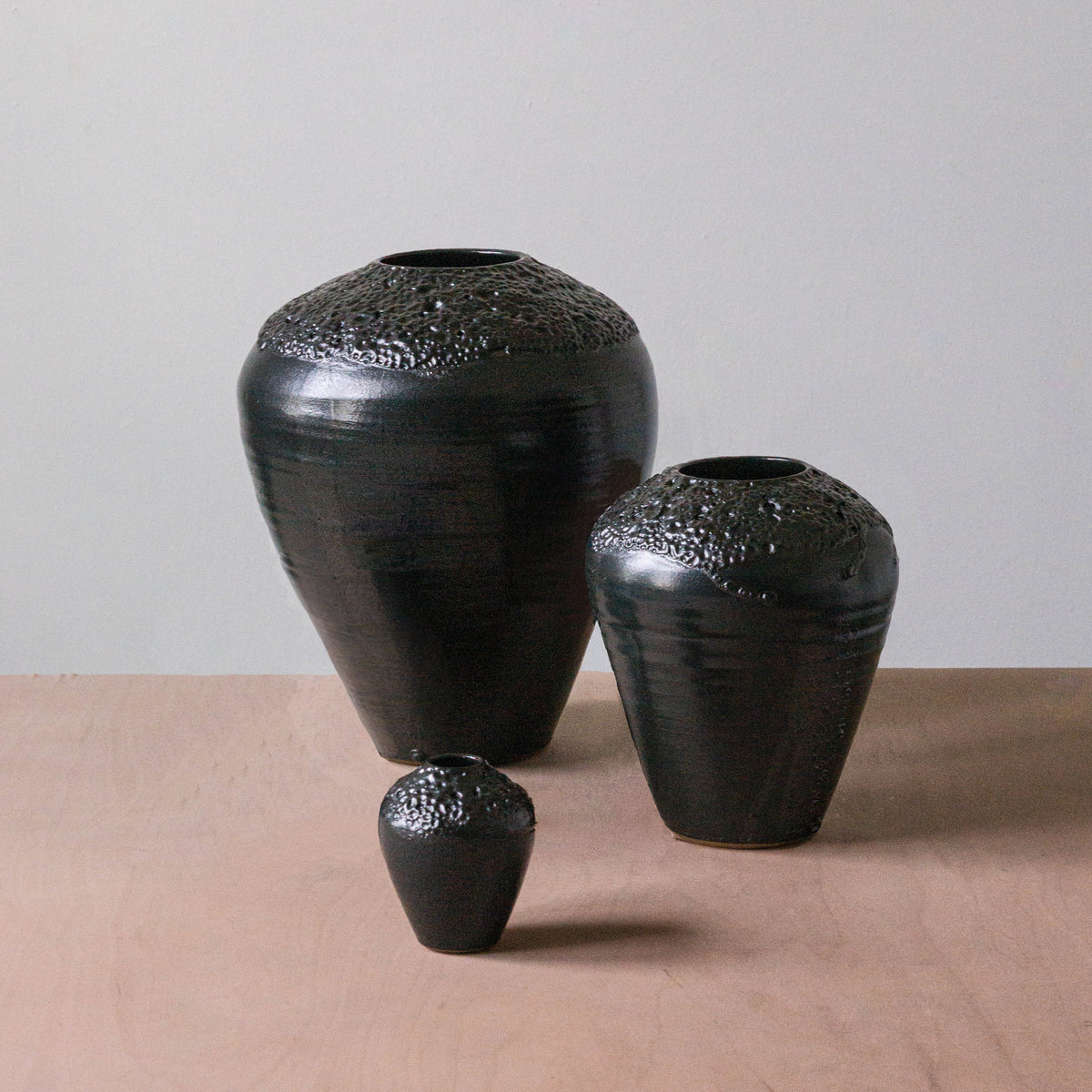 Esme Crawl Vase - Black Lava