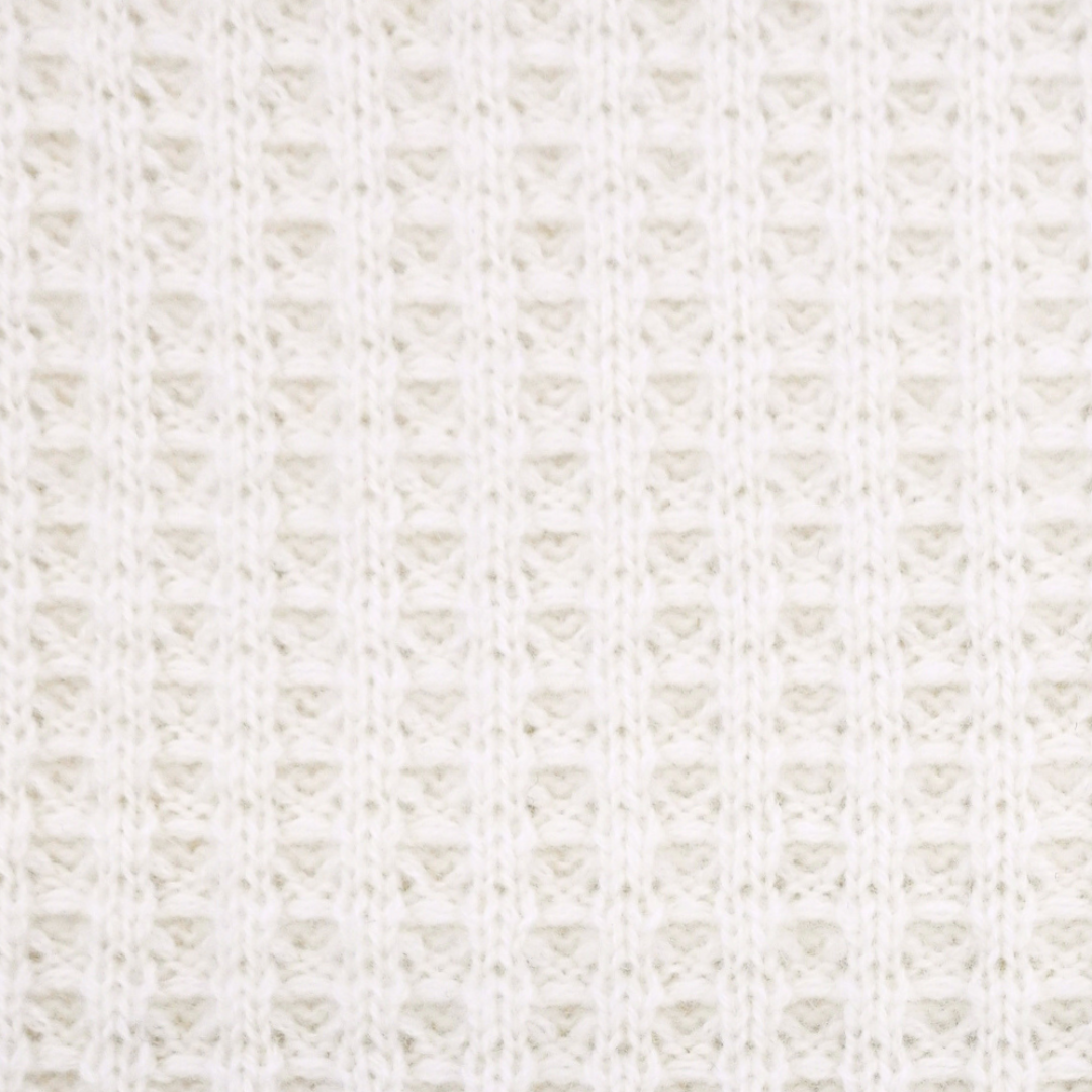 Up close swatch photo of the Harmony Cashmere Throw in White.