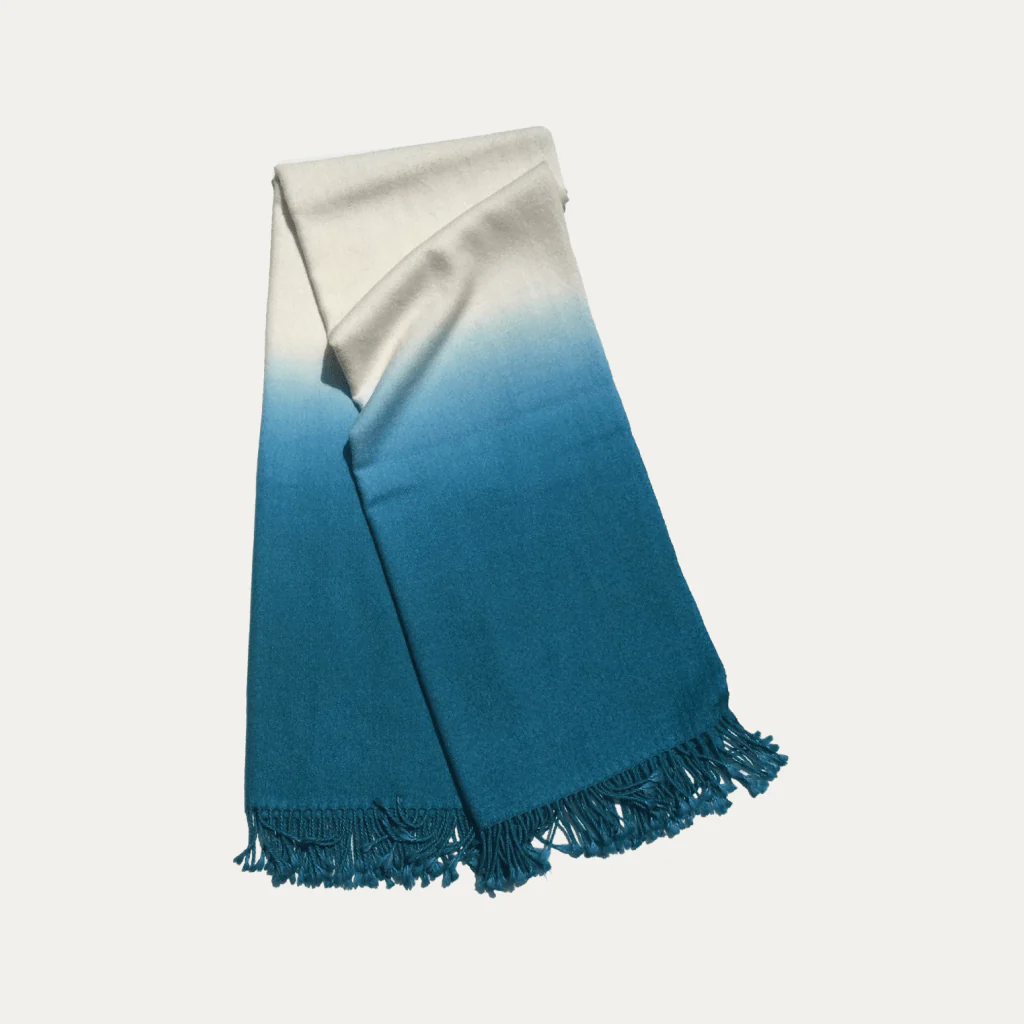 Dip Dye Throw Peacock