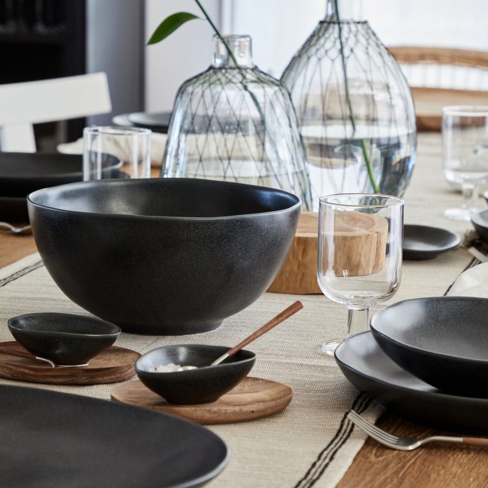 Livia Dinnerware Matte Black