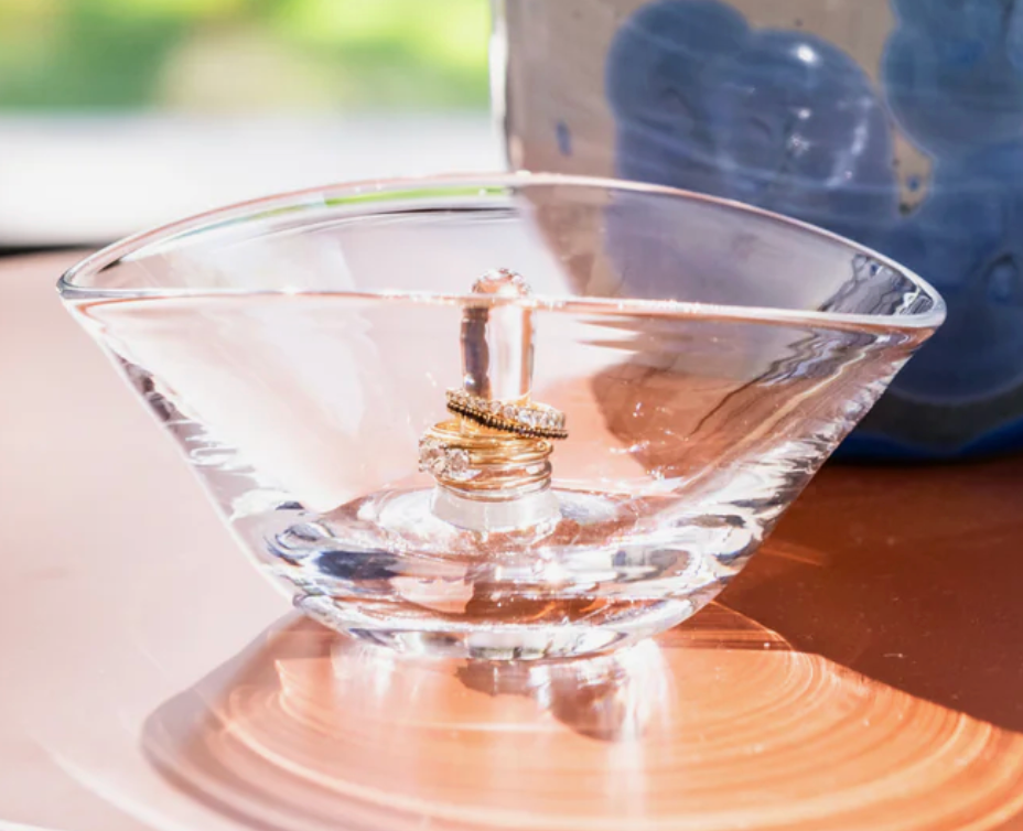 Champlain Ring Holder