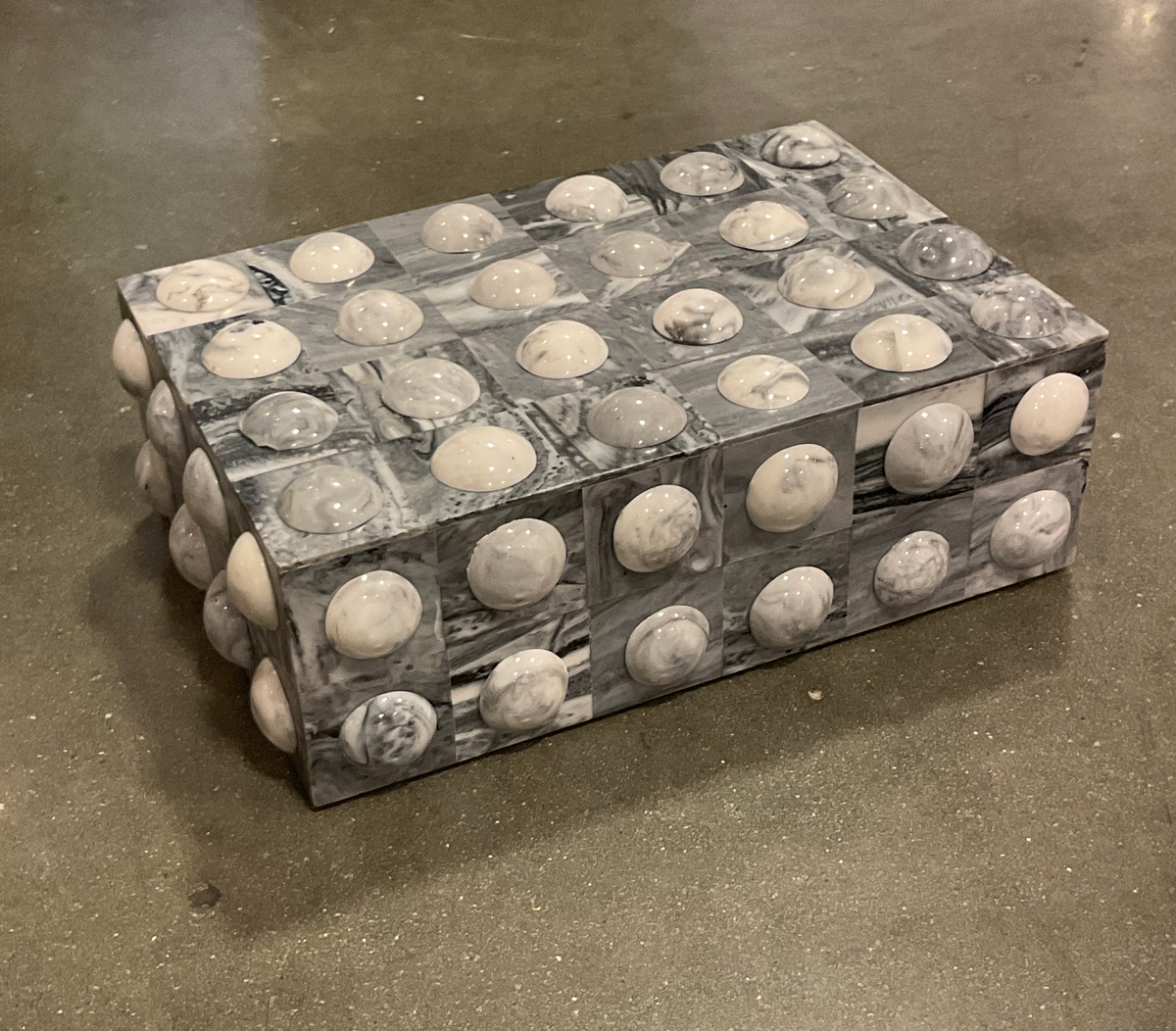 Moondrops Grey & White Box -
