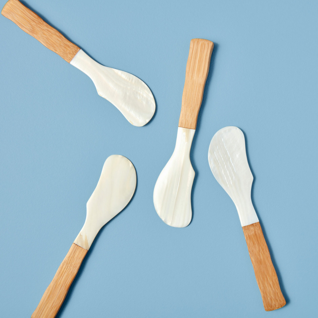 Mother of Pearl & Bamboo Spreaders - Set of 4