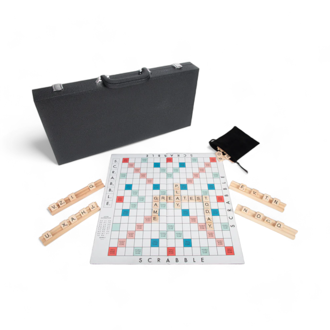 Onyx Scrabble Set black. 