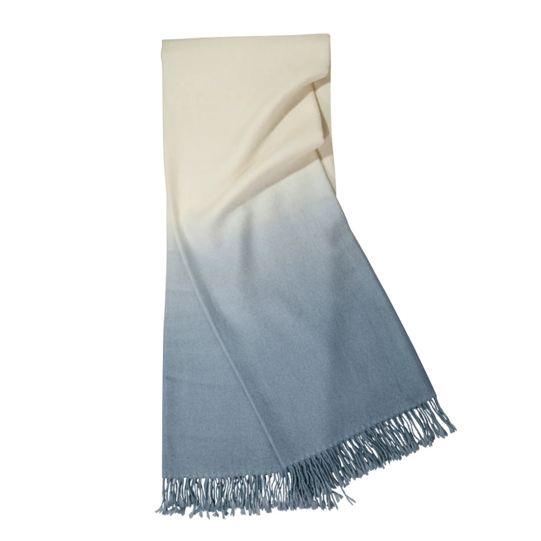 Dip Dye Throw -
