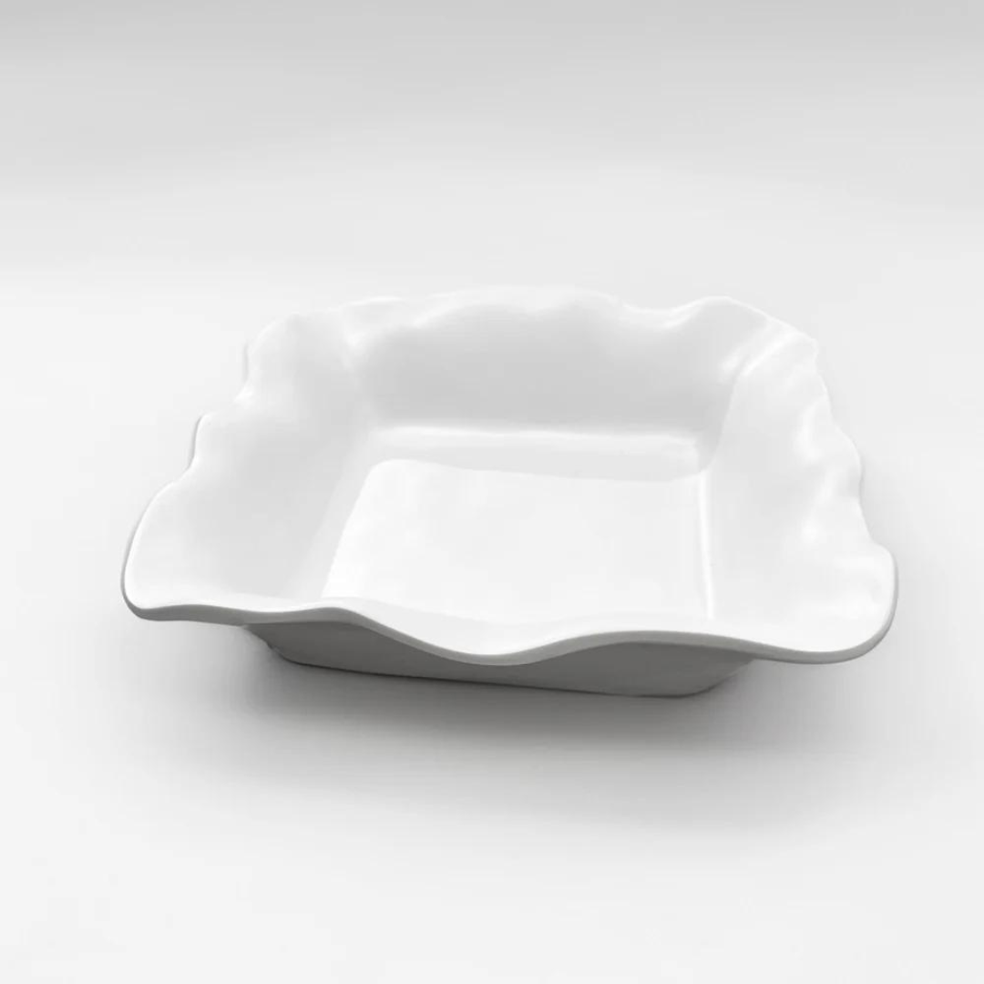 Vida Nube Cocktail Napkin Holder in white.