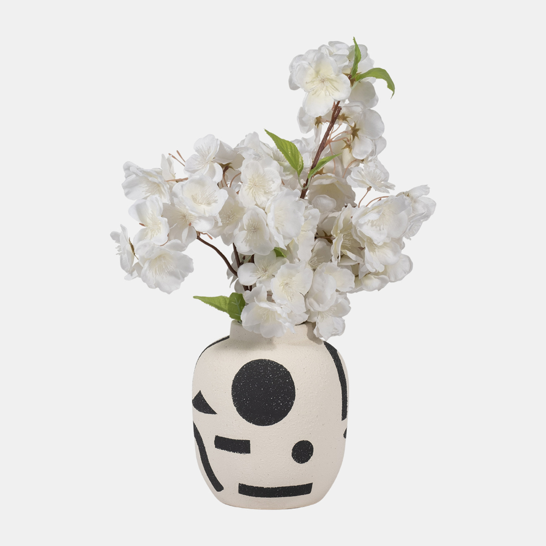 Zena Vase Ivory & Black short. 