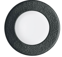 Mineral Irise Dinnerware Black