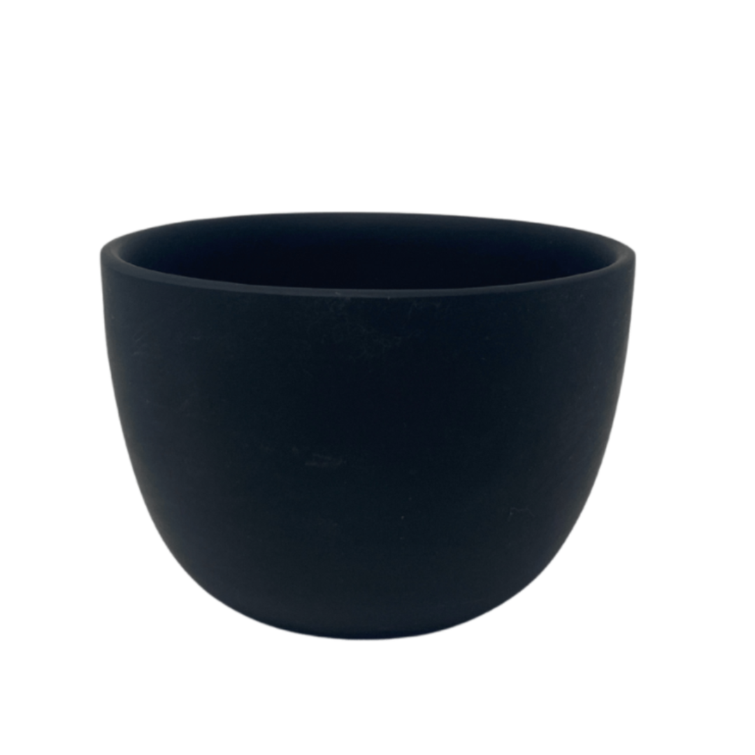 Medium black resin deep bowl. 