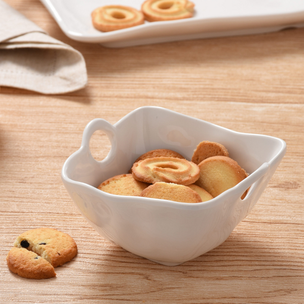 White melamine snack bowl.